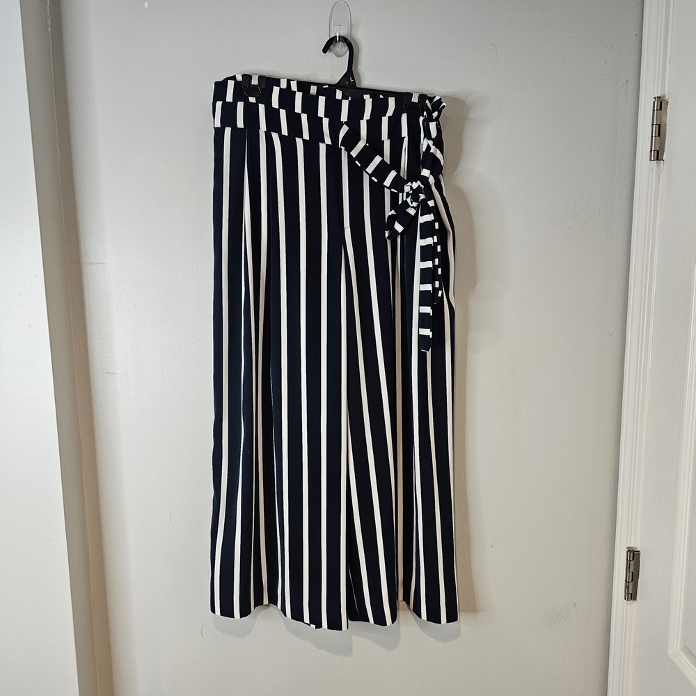 Zara Black and White Striped Wide Leg Pants - Picture 2 of 9